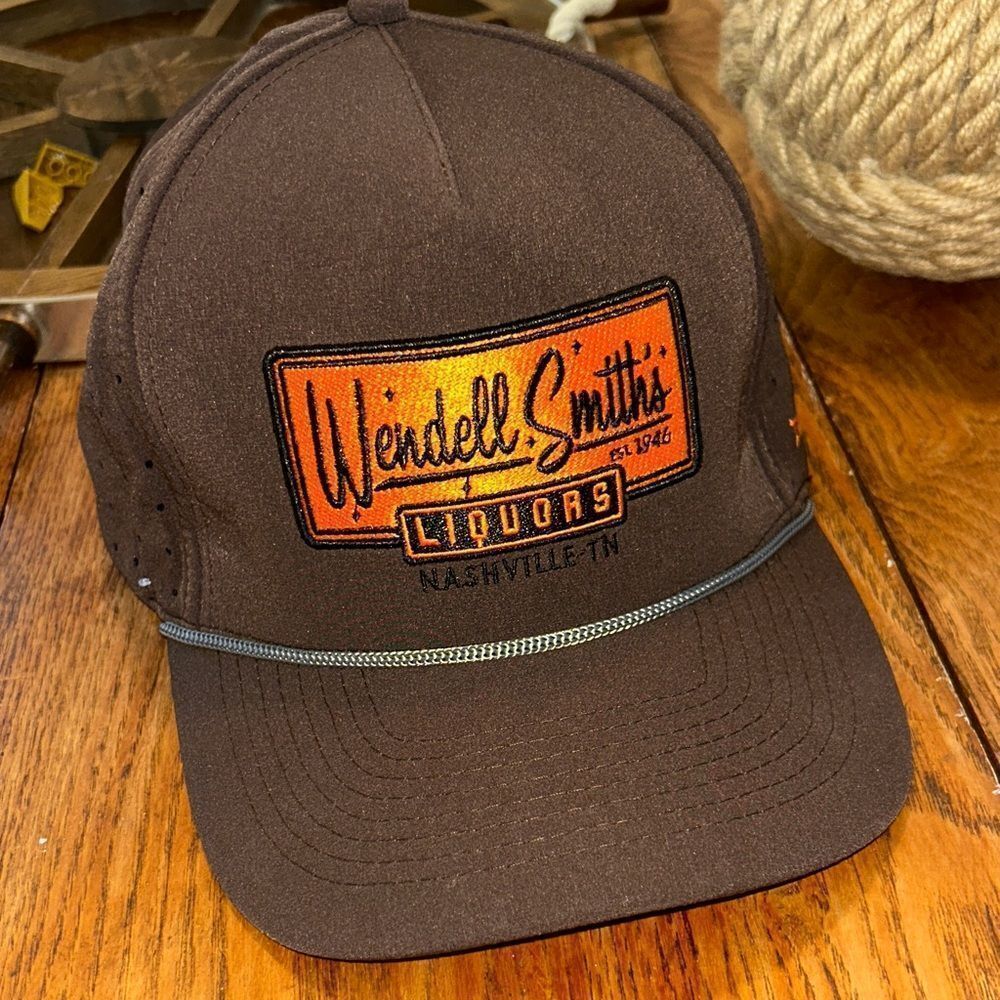 Wendell Smith’s Liquors 🥃 Nashville Est 1946 Patch Trucker 🛻 Hat